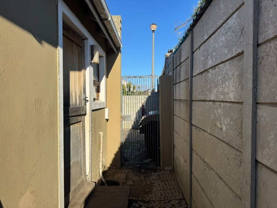 5 Bedroom Property for Sale in Forest Village Western Cape